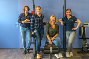 v.l.n.r.: Daniëlle Busch, Manon Lucassen, Suzanne Siroo, Manon Wubbels. Niet op de foto: Susie Lemain, Mieke Bouwens en Marjolein van der Sanden.